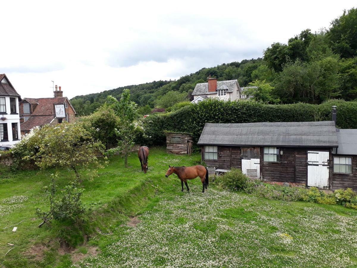 Crockers Farm Villa Dorking Kültér fotó